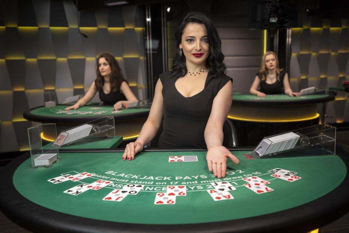 OnlineSlotsX Live Casino